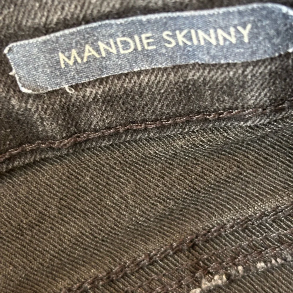 Bandolino Women's Black Jeans - Picture 6 of 7